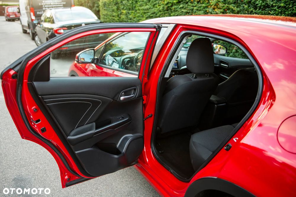 Honda Civic 1.8 i-VTEC Comfort - 28