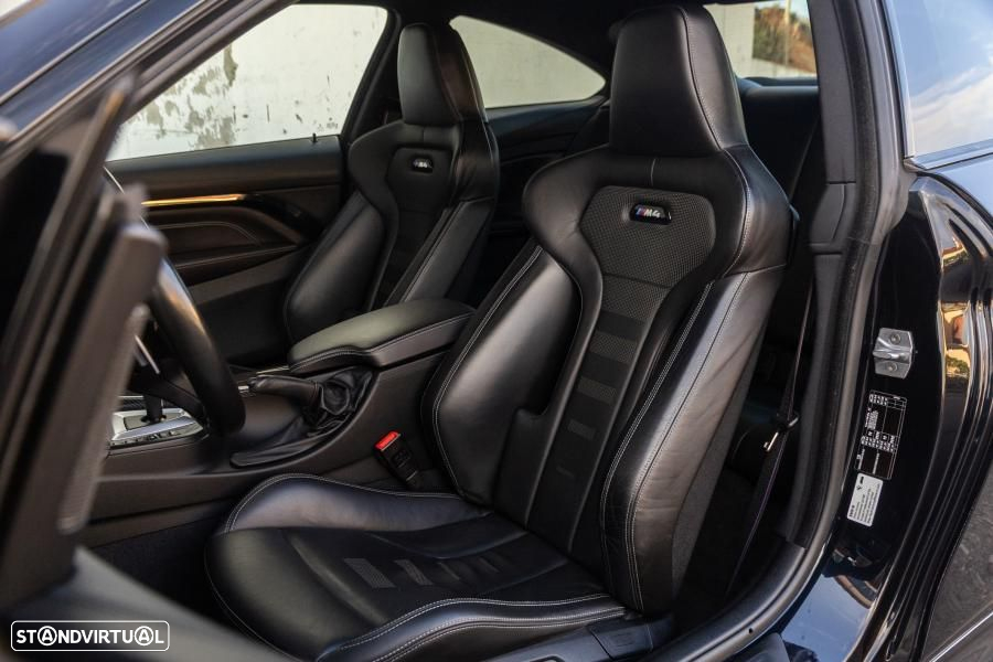 BMW M4 Coupe DKG Competition - 30