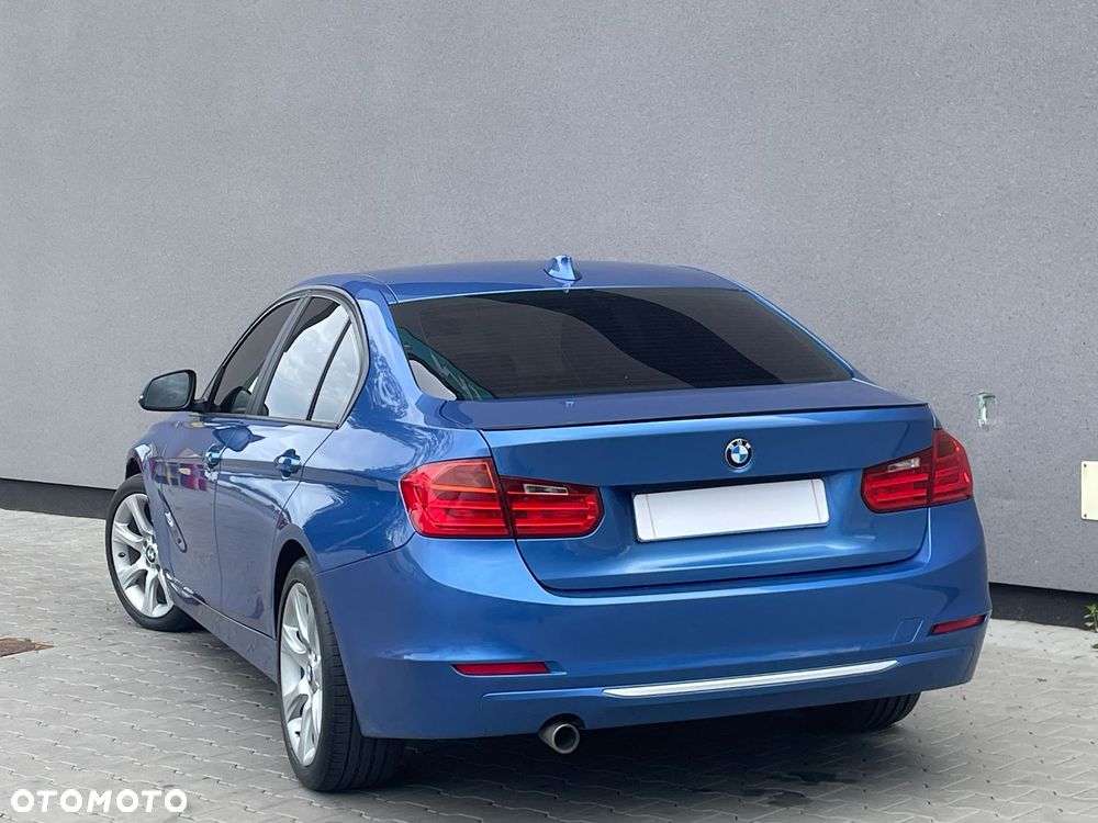 BMW Seria 3 320d Sport-Aut Blue Performance - 6