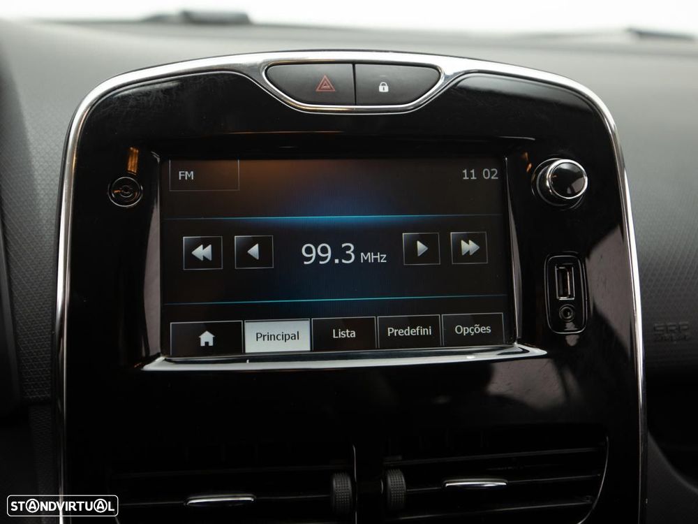 Renault Clio Sport Tourer - 17