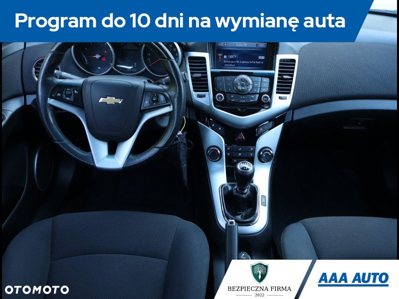Chevrolet Cruze - 8