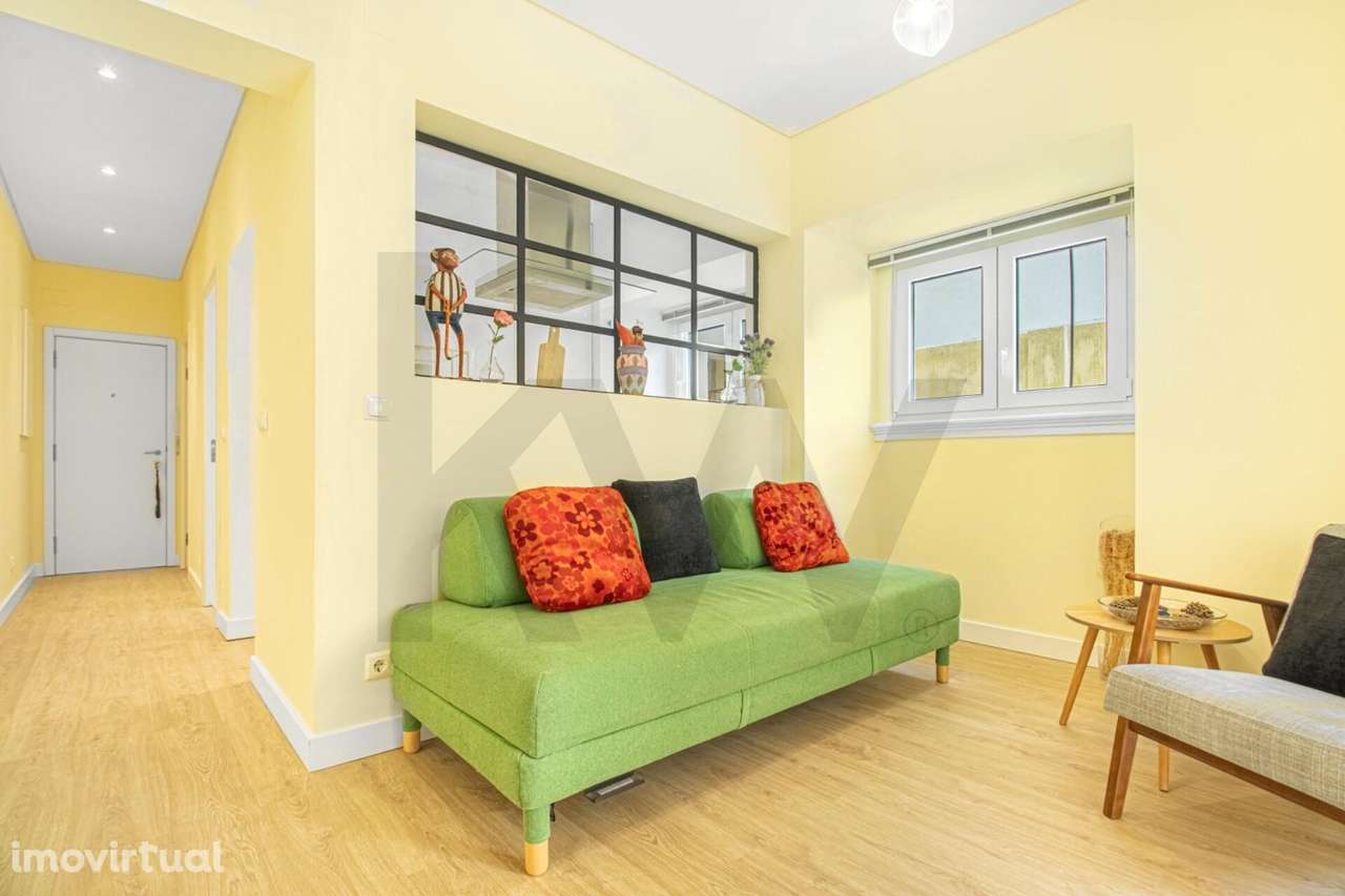 Apartamento T1 remodelado com terraço em Campo de Ourique - Grande imagem: 2/20