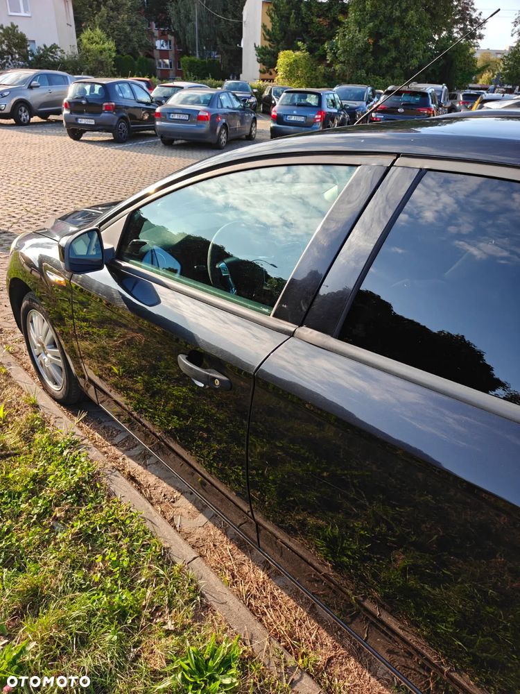 Ford Mondeo 1.8 TDCi Ghia - 4