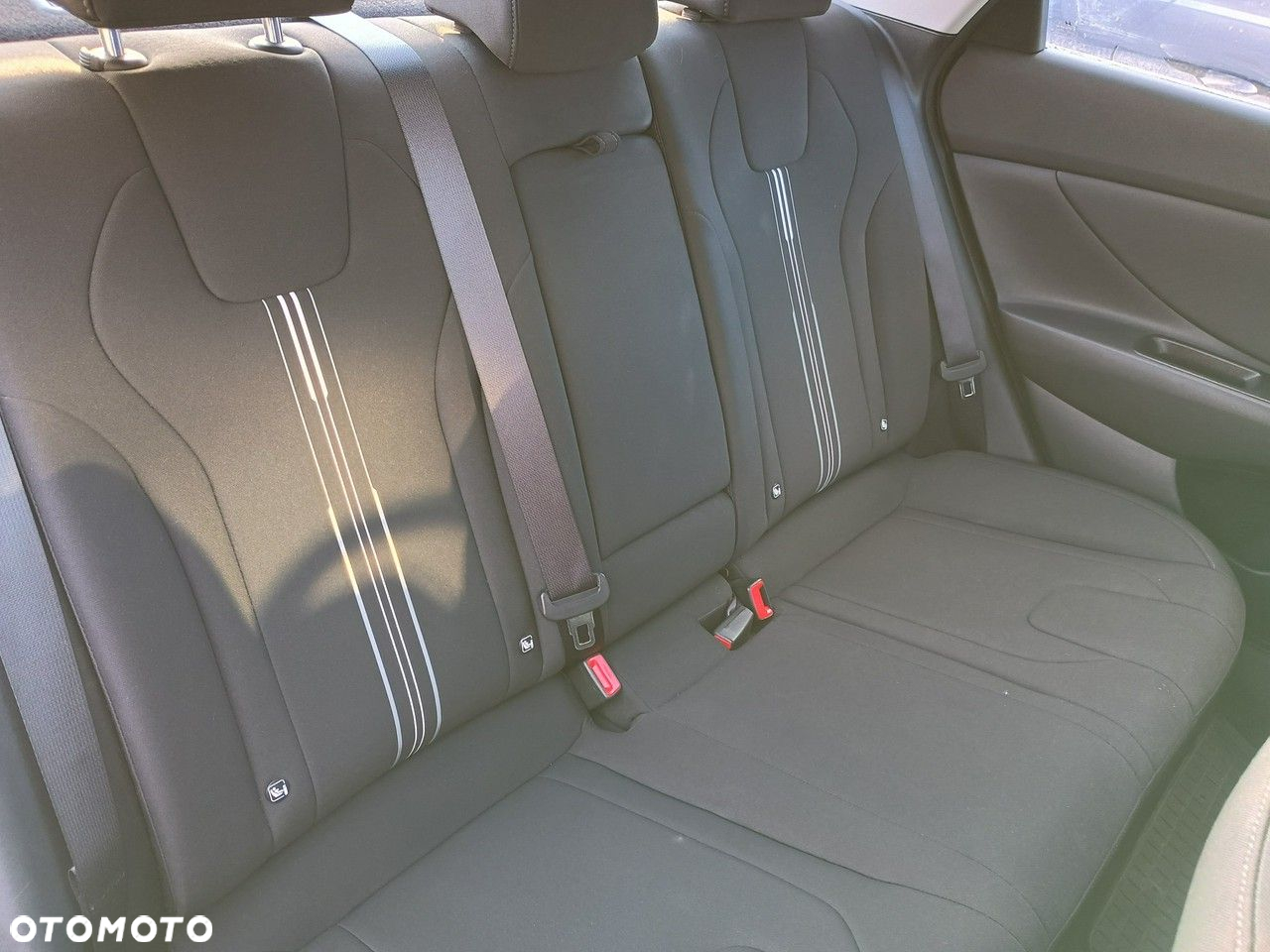 Hyundai Elantra - 11
