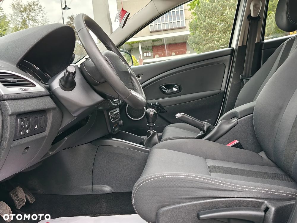 Renault Megane 1.6 16V Expression - 7