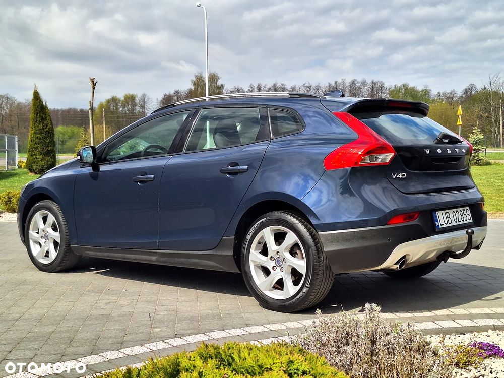 Volvo V40 Cross Country T4 Momentum - 12