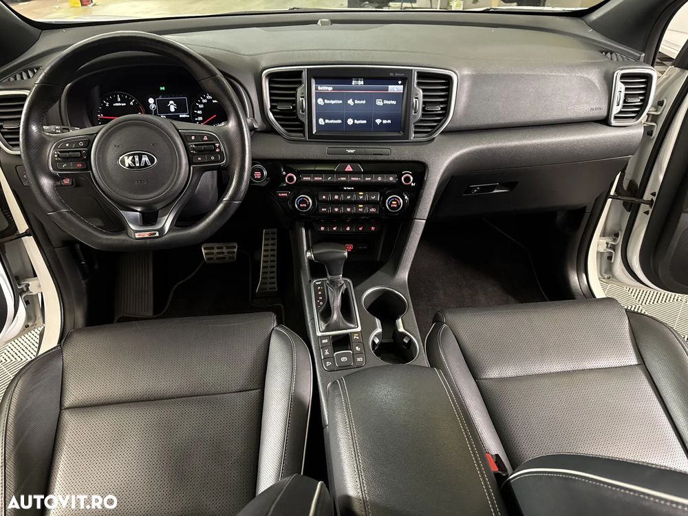 Kia Sportage 2,0 CRDI AWD Aut. GT Line - 10