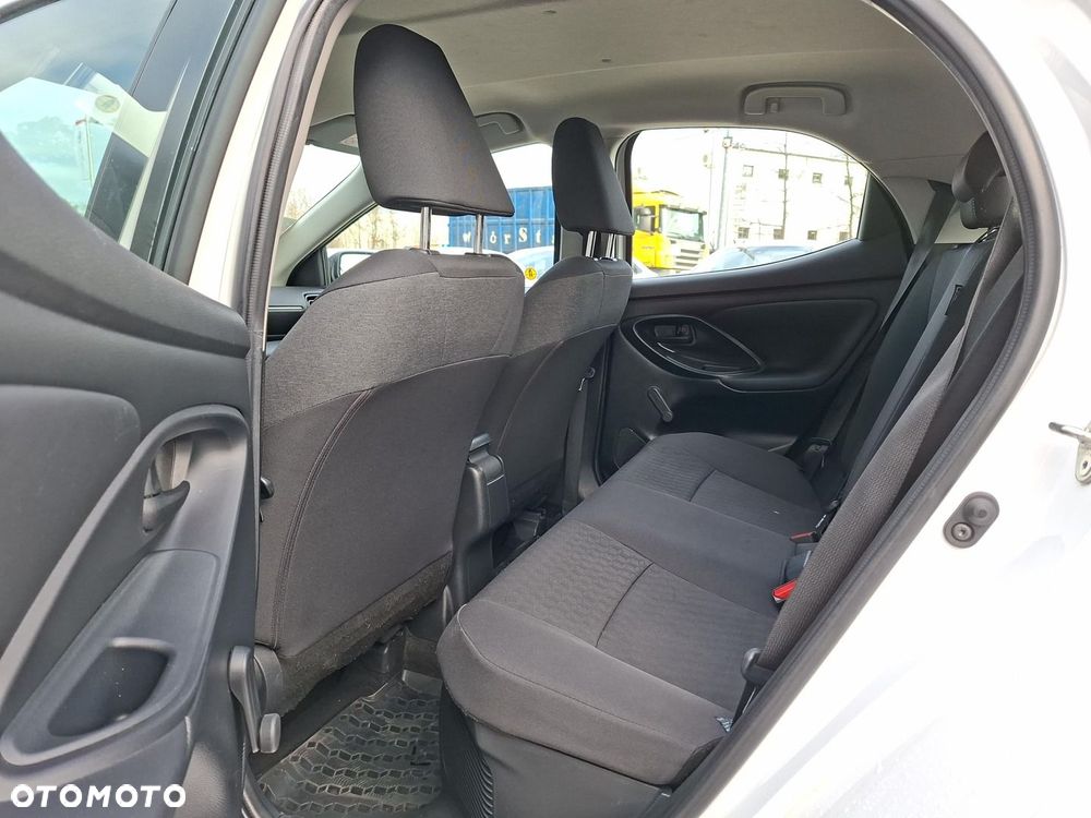 Toyota Yaris Hybrid 1.5 Comfort - 17