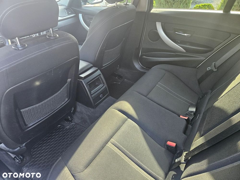BMW Seria 3 - 13