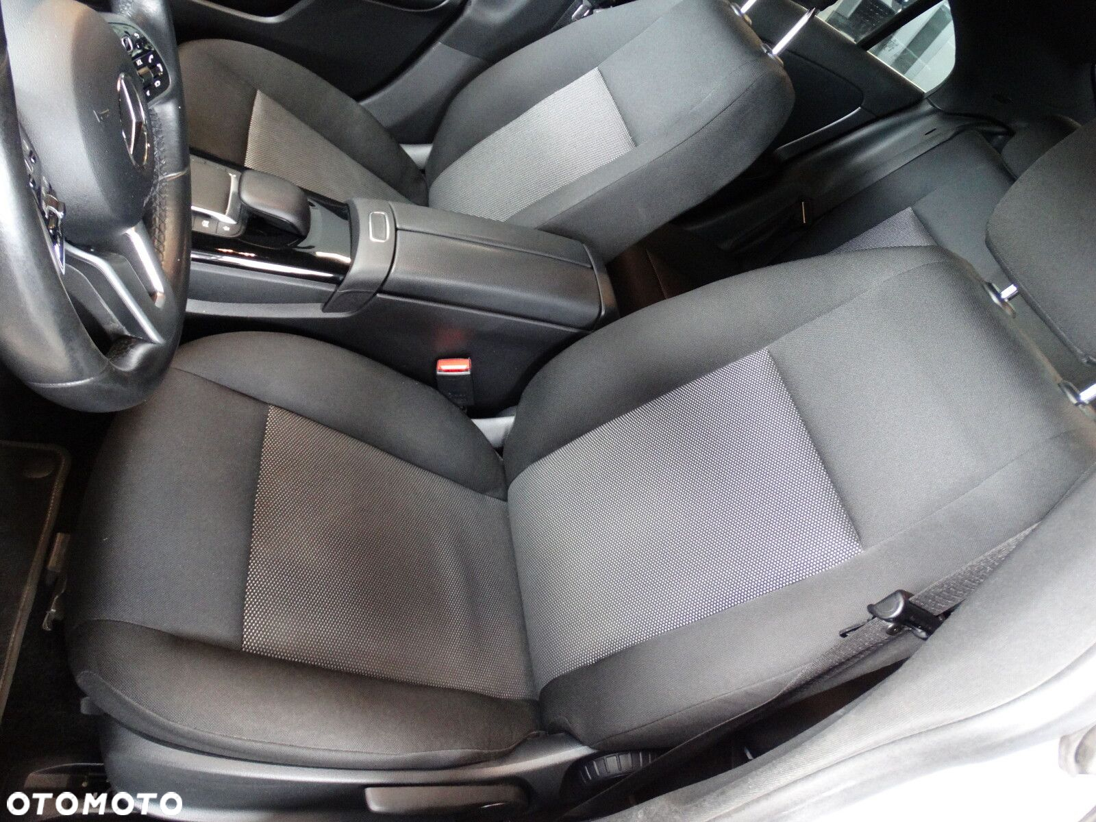 Mercedes-Benz CLA - 14