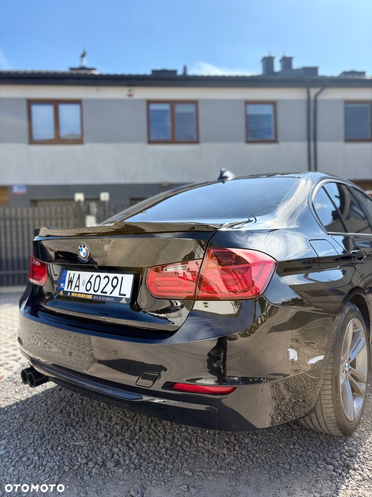 BMW Seria 3 328i Sport Line - 8