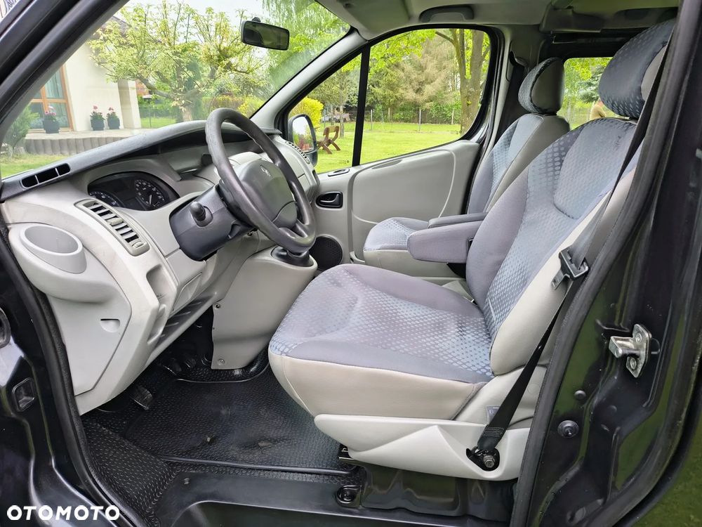 Renault Trafic L1H1 Passenger Lux - 12