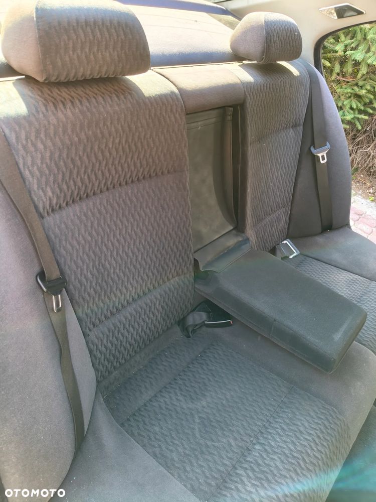 BMW Seria 3 320i - 6