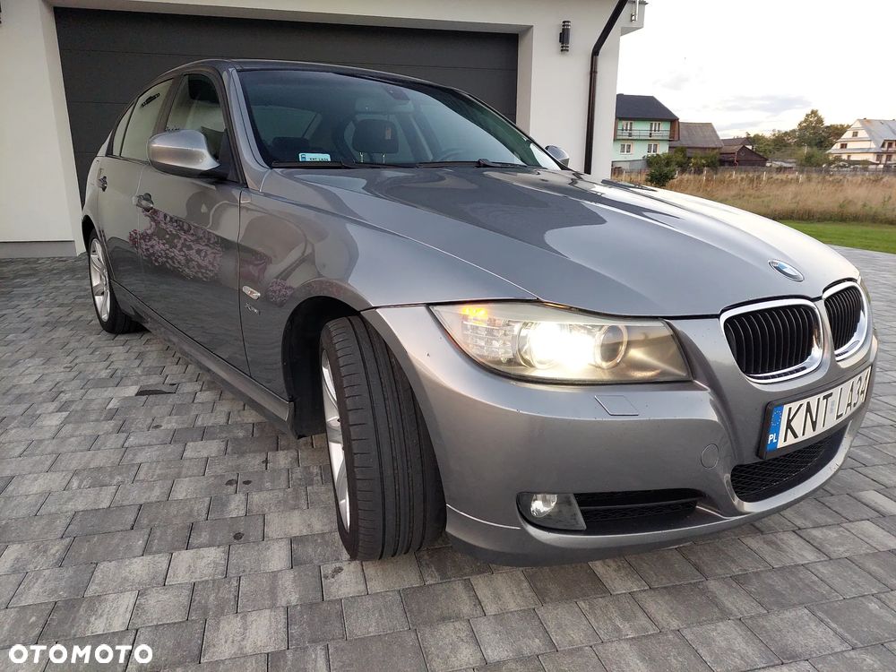BMW Seria 3 320d xDrive DPF - 4