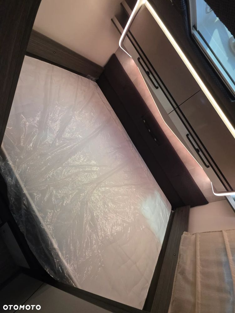 McLOUIS MC4 860 - MODEL 2026 -AUTOMAT ZIMOWY  5 osobowy, 6.99m  PoŁintegra 2x łóżko Elektryczne - 27