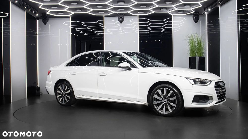 Audi A4 Limousine 35 TFSI mHEV S tronic - 10