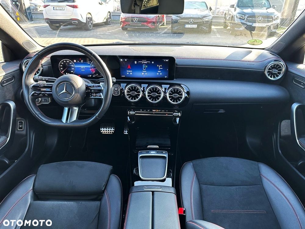 Mercedes-Benz CLA - 8