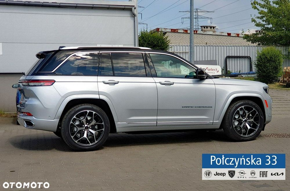 Jeep Grand Cherokee - 13