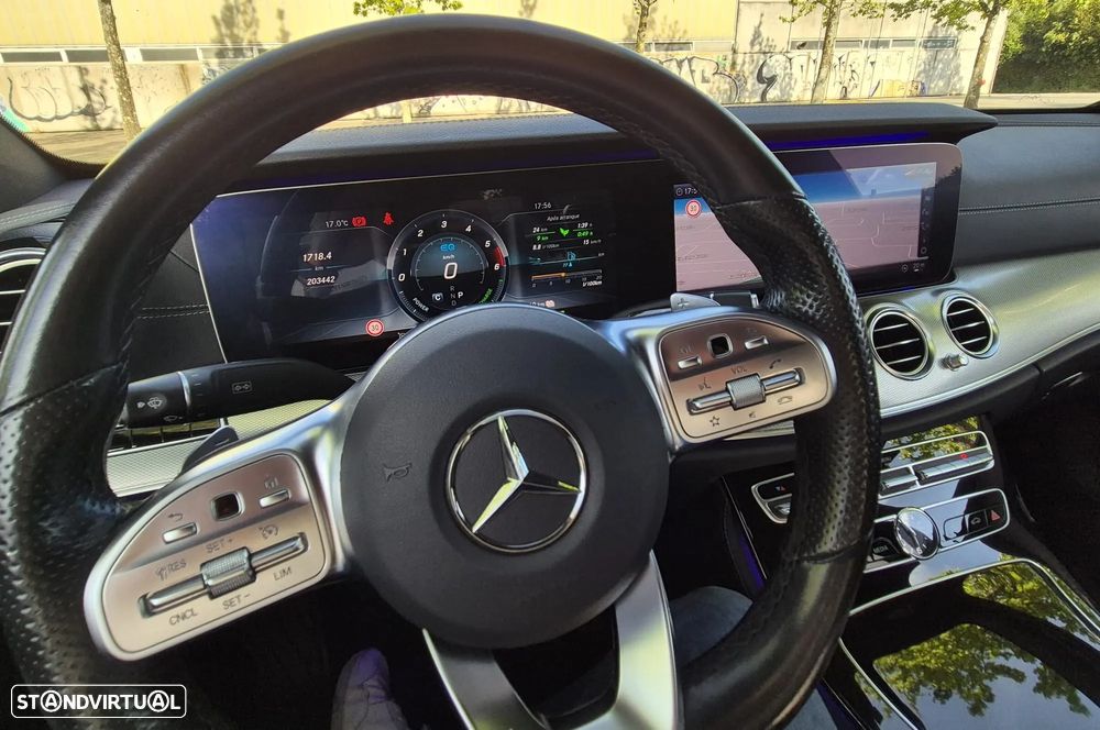 Mercedes-Benz E 300 de 9G-TRONIC AMG Line - 13