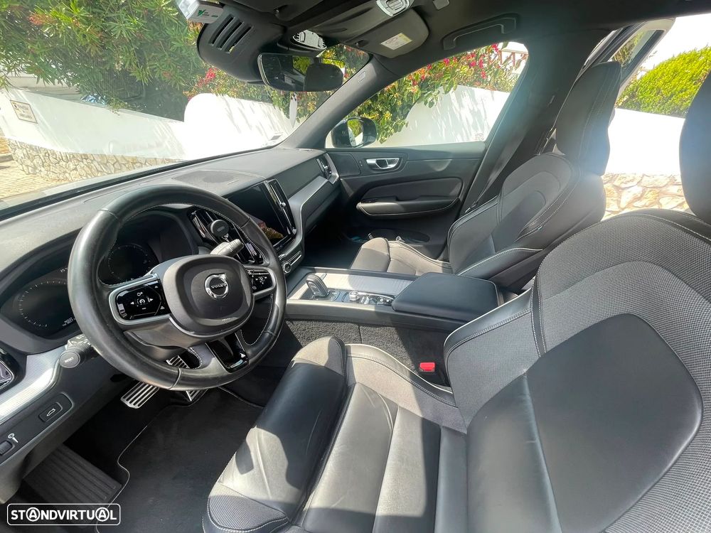 Volvo XC 60 2.0 B4 R-Design - 12