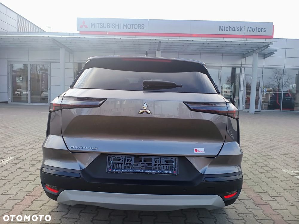 Mitsubishi Grandis 1.3T mHEV Intense Style Cold DCT - 11