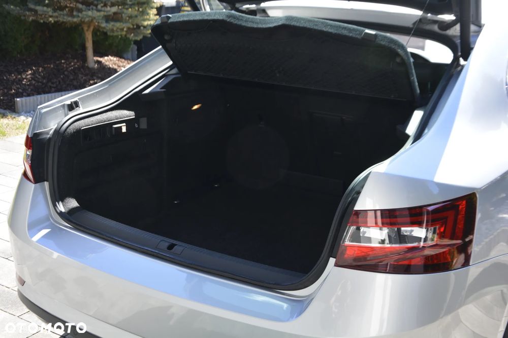 Skoda Superb 2.0 TSI 4x4 L&K DSG - 7