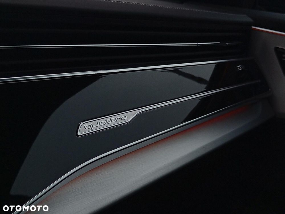 Audi Q8 - 35