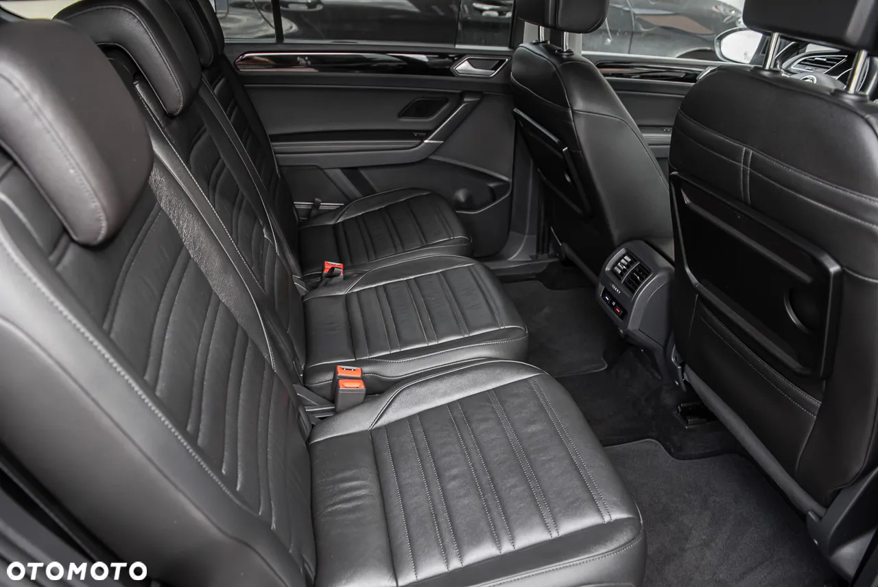 Volkswagen Touran 1.8 TSI BMT Highline DSG - 32