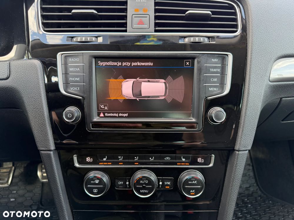 Volkswagen Golf 1.2 TSI BlueMotion Technology Allstar - 29