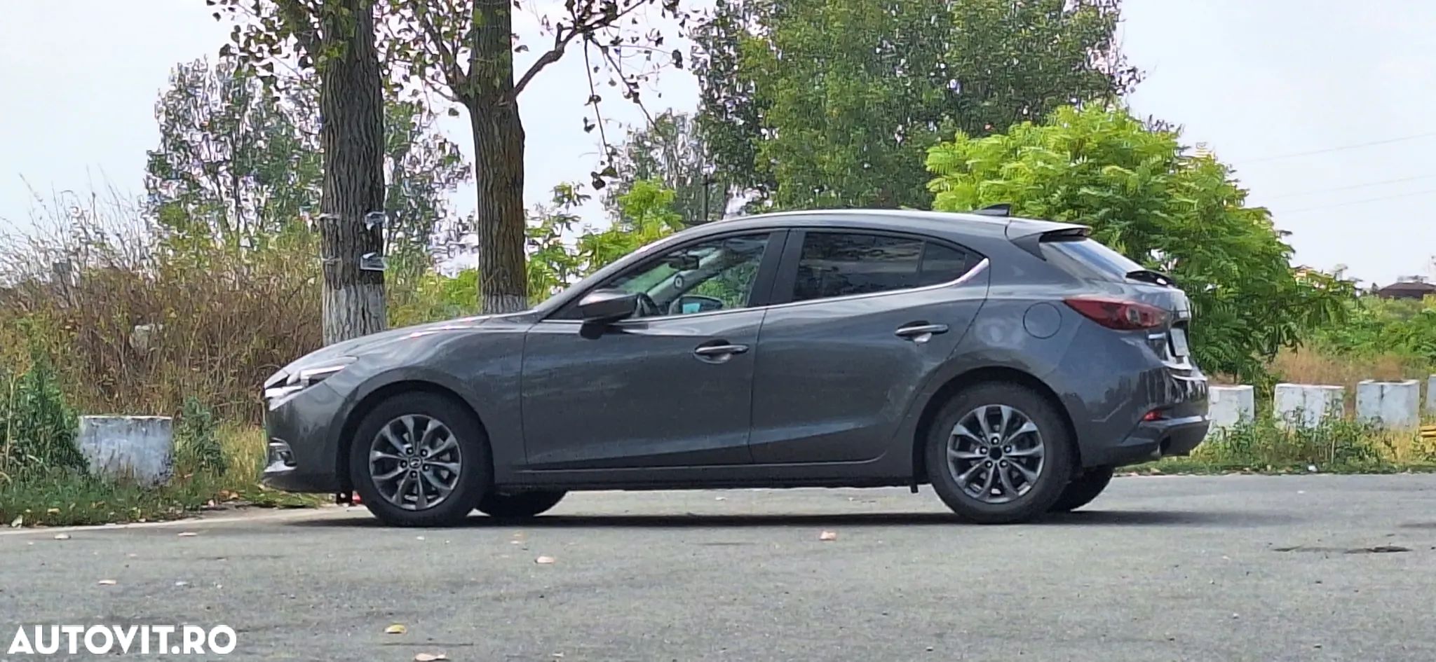 Mazda 3 - 1