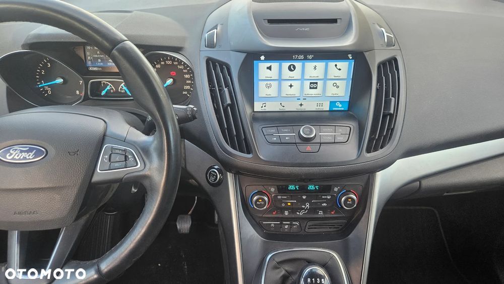 Ford Kuga 1.5 EcoBoost 2x4 Business Edition - 8