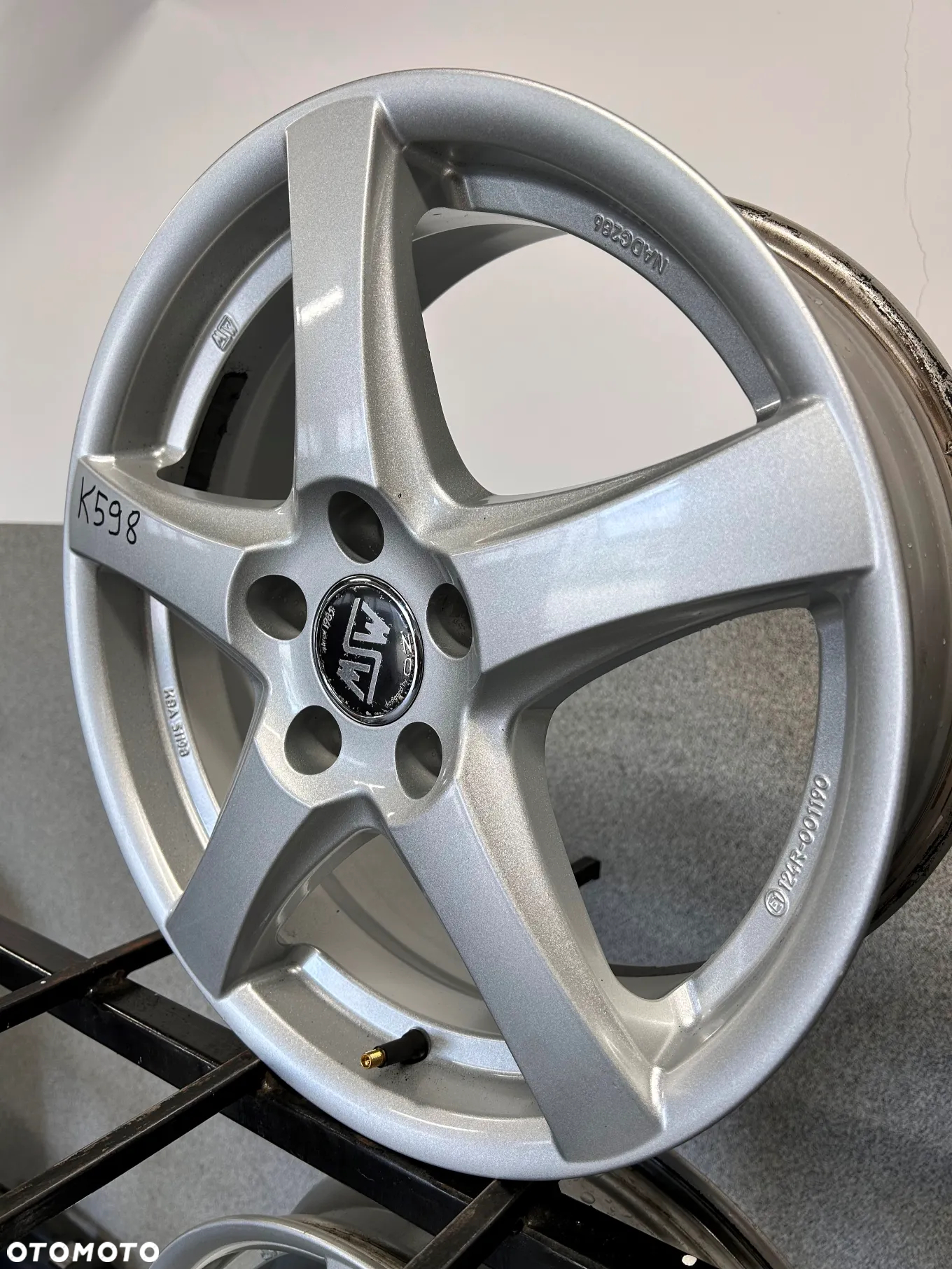 4 FELGI ALU. VW PASSAT B6,B7,B8,ARTEON,NEW BEETLE,T-ROC,ATECA,SKODA SUPERB,SEAT LEON 17'' 6,5J ET41 DESIGNED by O.Z. - 4