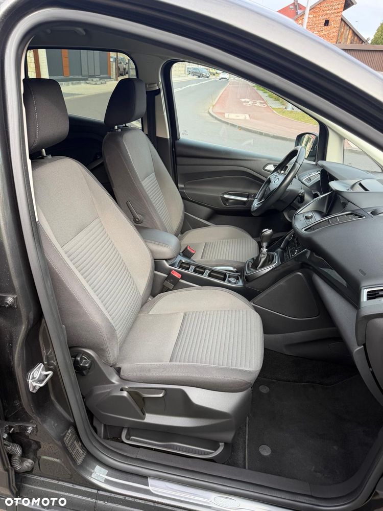Ford C-MAX - 19