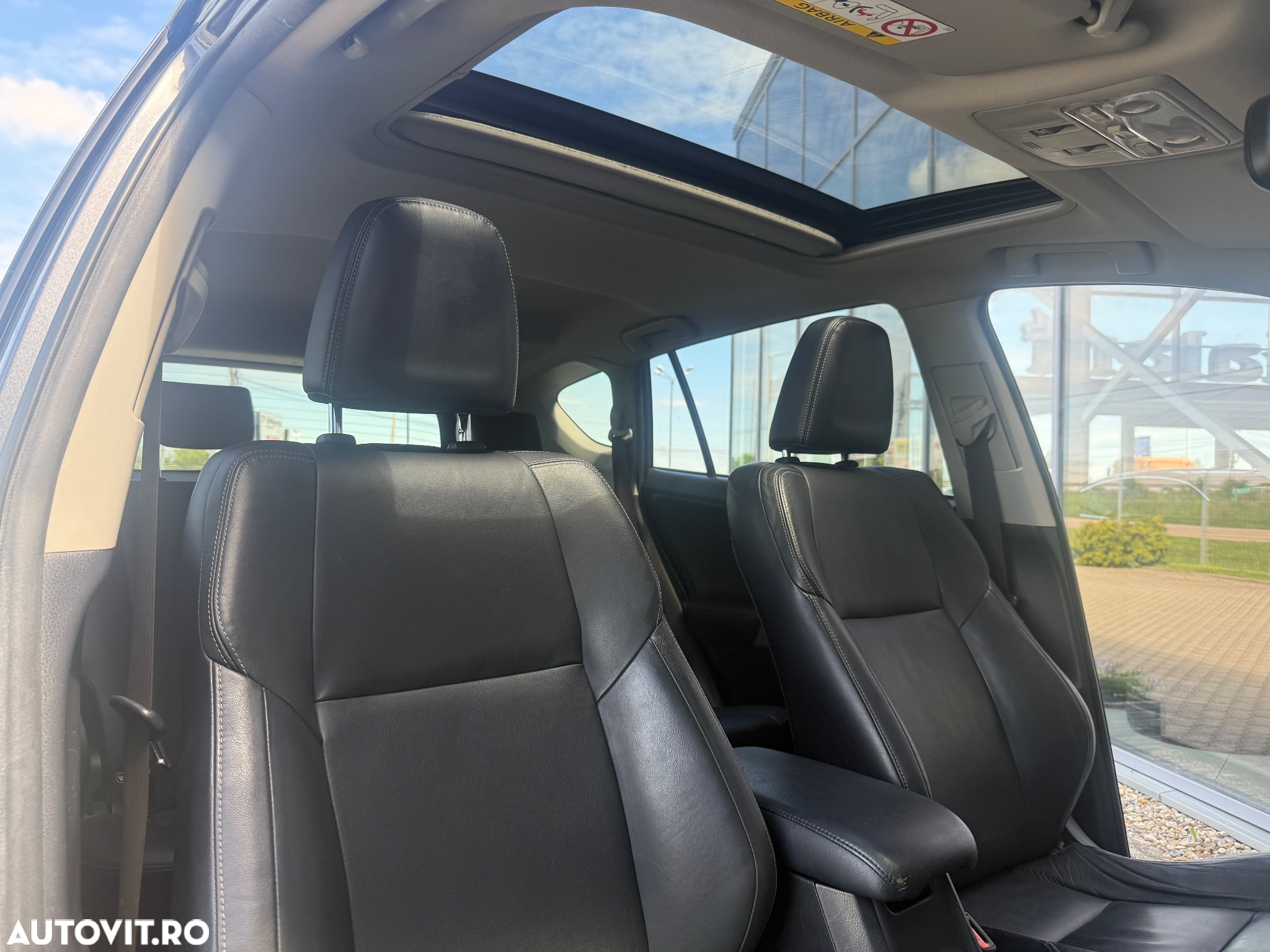 Toyota RAV4 2.2 D-4CAT 4WD Aut Luxury - 18