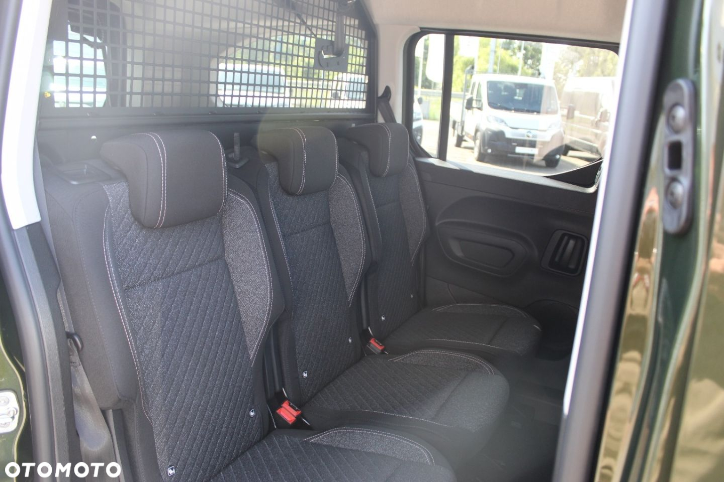 Peugeot Rifter - 24