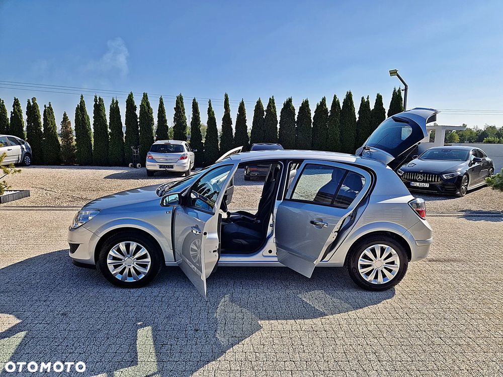 Opel Astra 1.7 CDTI Edition - 21