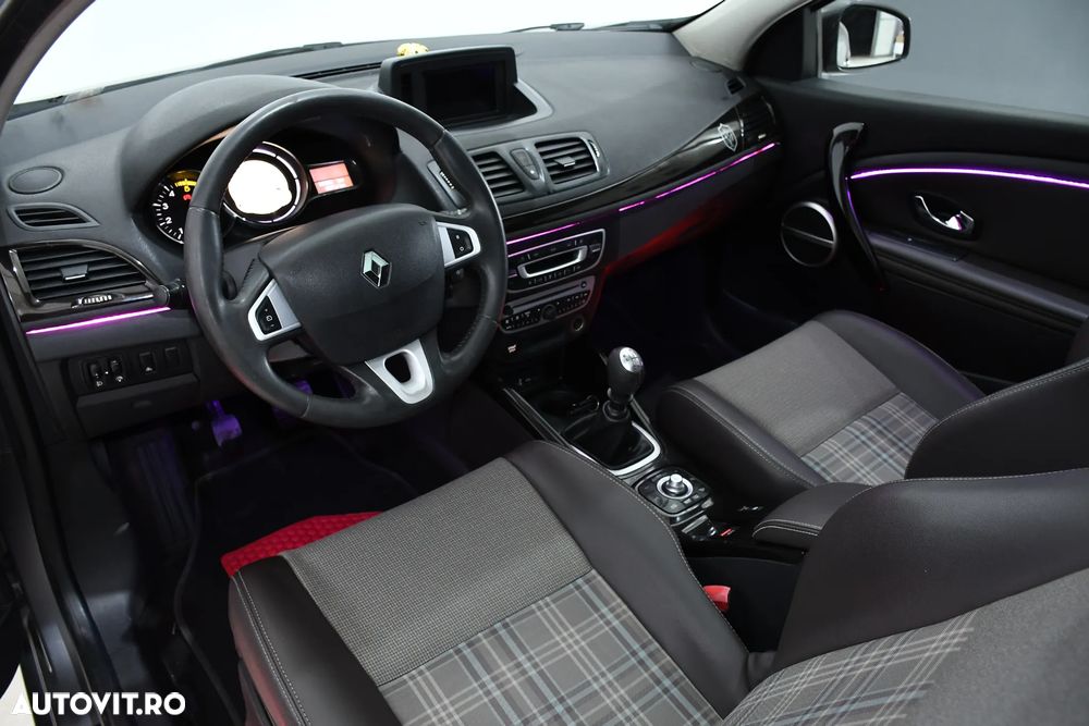 Renault Megane dCi 130 FAP Bose Edition - 15