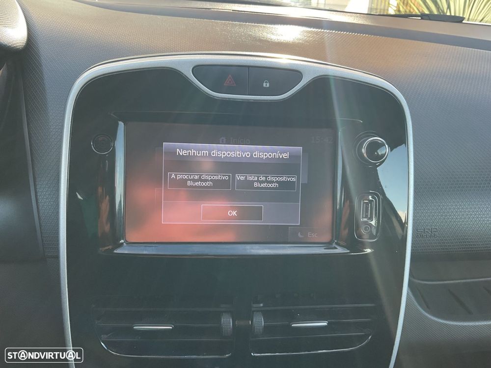 Renault Clio Sport Tourer 0.9 TCe Limited - 25