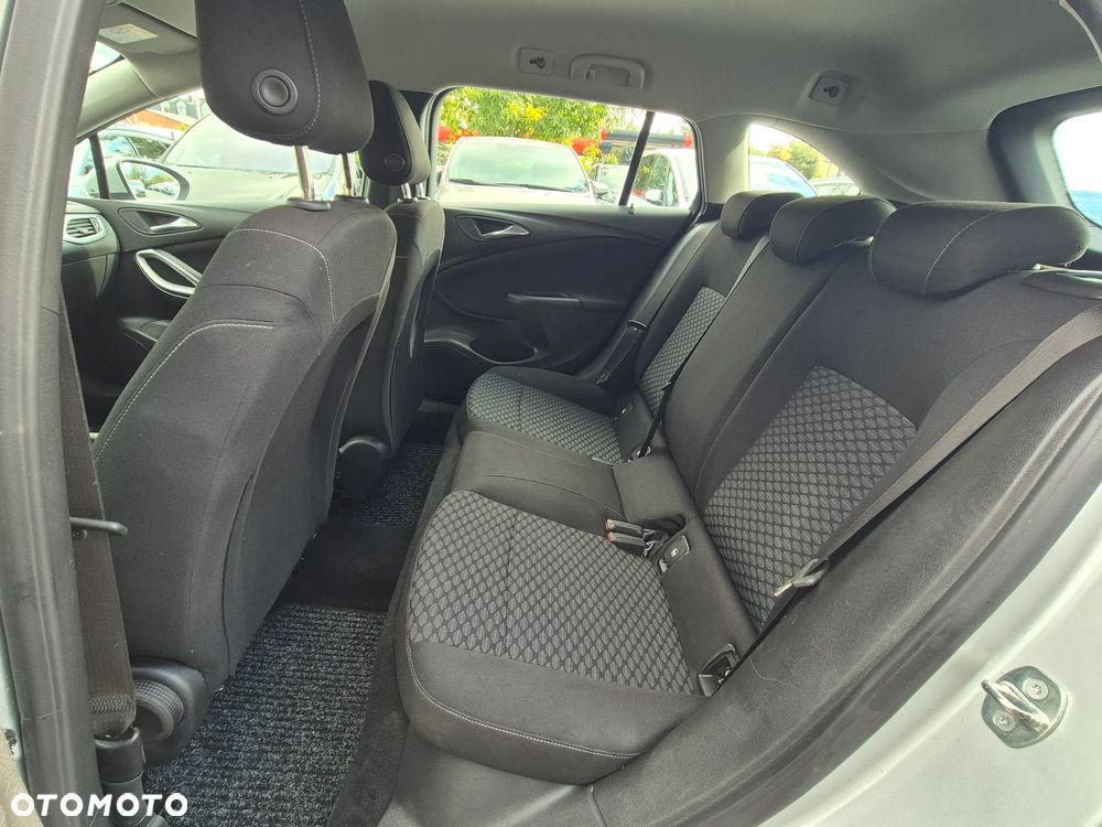 Opel Astra 1.6 D Start/Stop Edition - 26