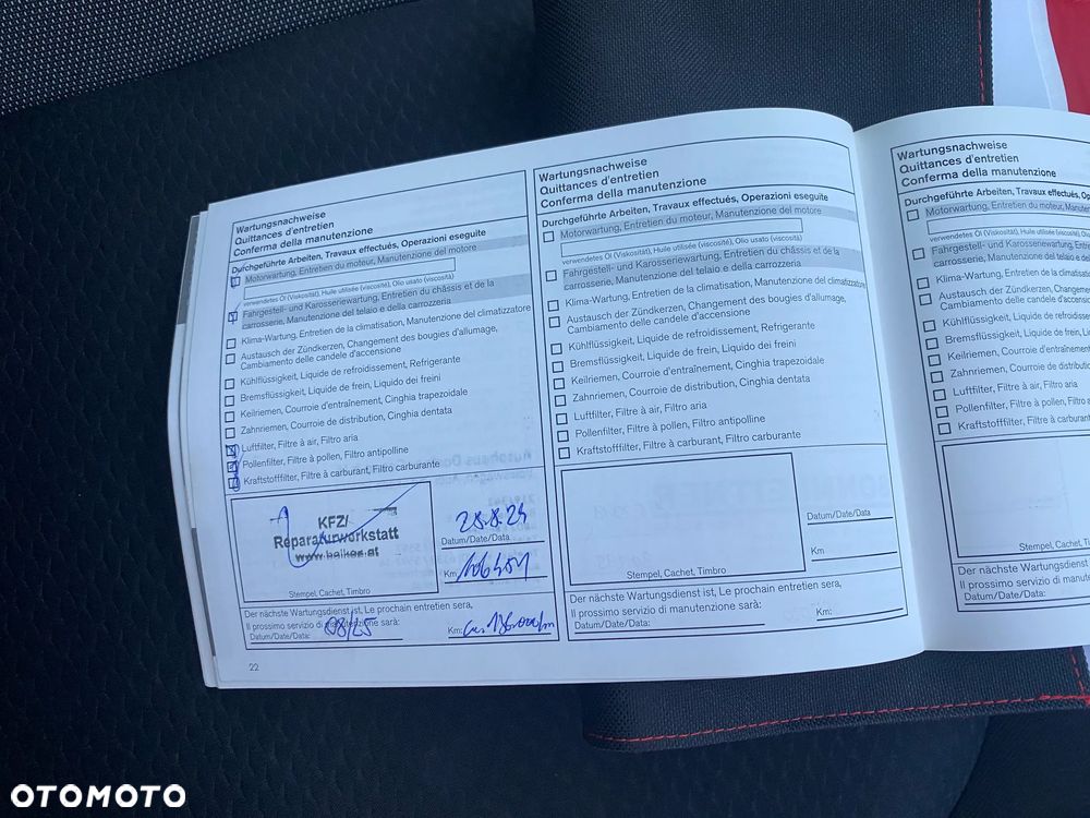 Nissan Qashqai 1.6 DCi Xtronic ACENTA - 36