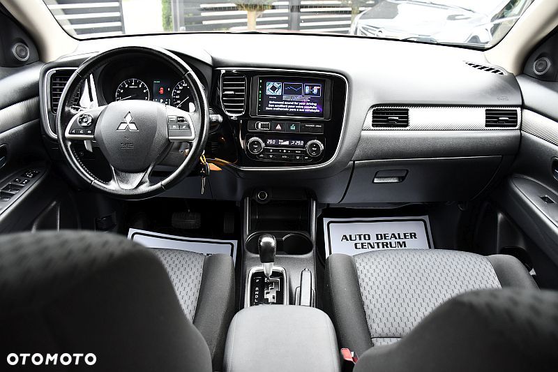 Mitsubishi Outlander 2.0 2WD CVT Diamant Edition+ - 25