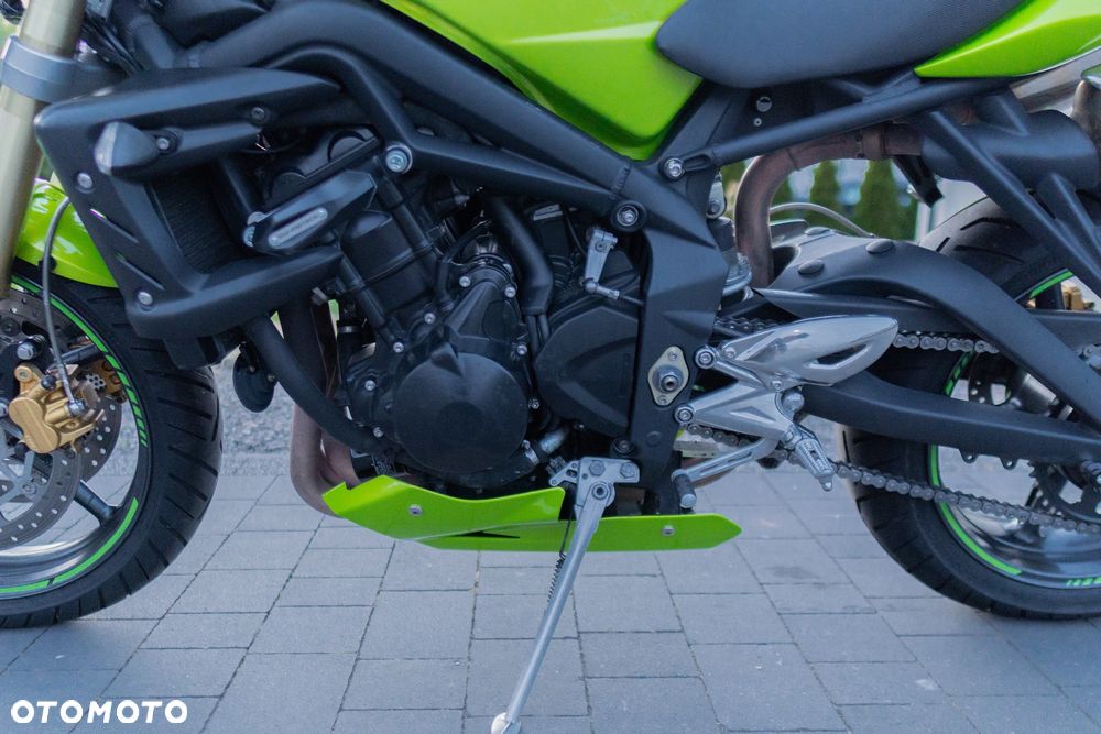 Triumph Street Triple - 29