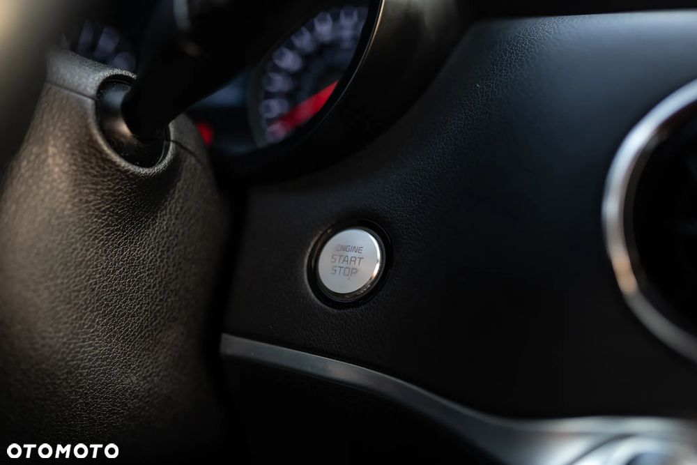 Kia Stinger 3.3 T-GDI AWD OPF GT - 34