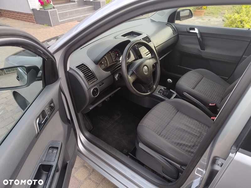 Volkswagen Polo - 5