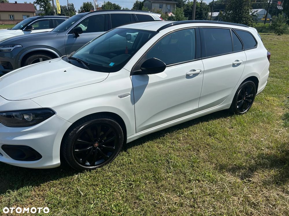 Fiat Tipo 1.4 T-Jet 16v S-Design - 4