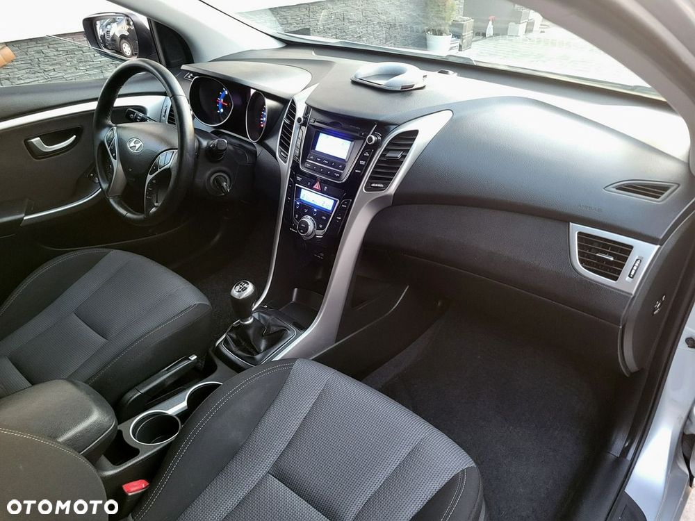 Hyundai i30 - 11