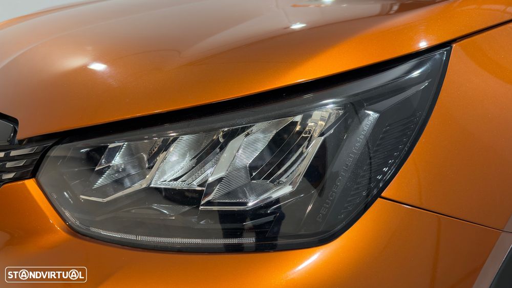 Peugeot 2008 1.2 PureTech Allure EAT8 - 8