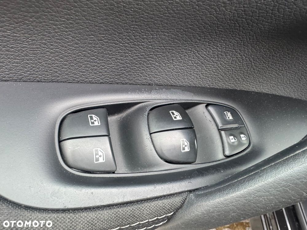 Nissan Qashqai - 21
