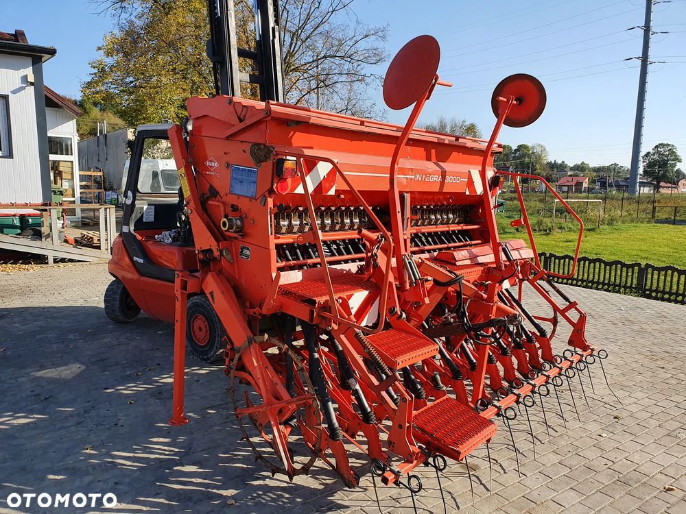 Kuhn KUHN Integra 3000 - 11