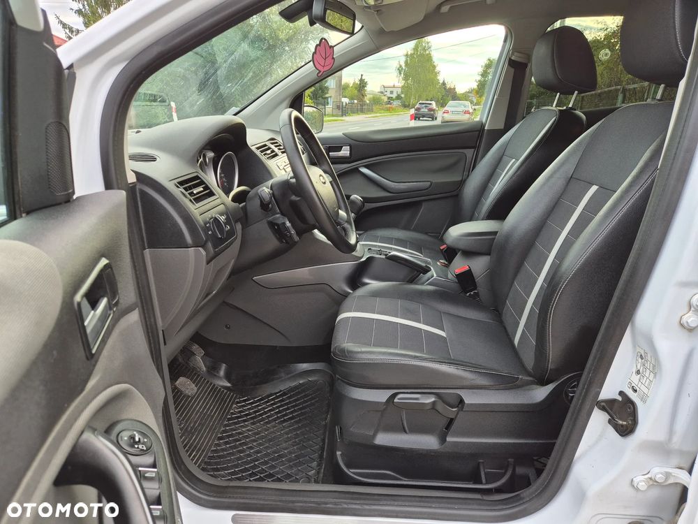 Ford Kuga 2.0 TDCi 2x4 Titanium - 5